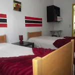 بيت شباب Hi - De Juventude أفيرو