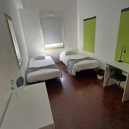 אכסניה Hi - De Juventude *