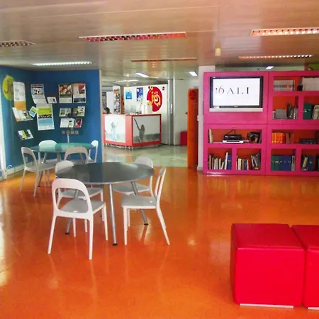 Hi - De Juventude Hostel *