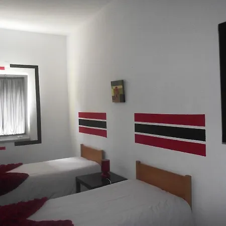 Hi - De Juventude Hostel